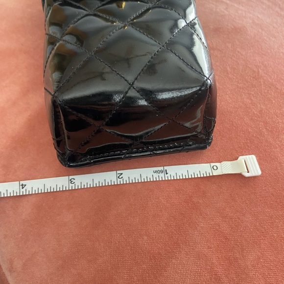 100% authentic Chanel bag! 24k hardware. Rare find. - Picture 14 of 16